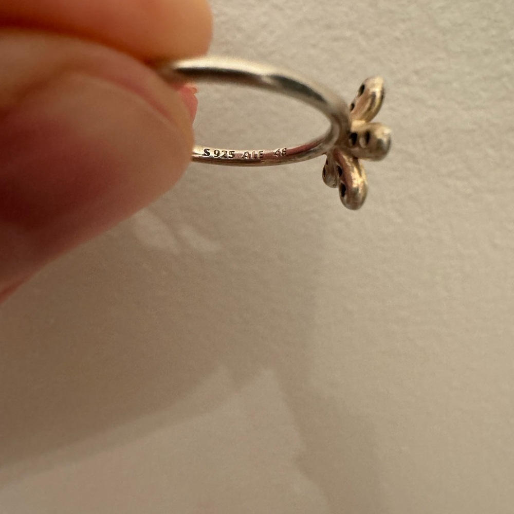 Pandora flower ring - Picture 4 of 4